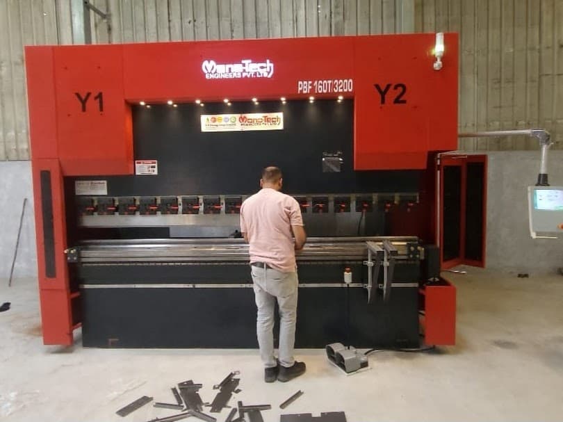 Deepanshu Sharma machine photo